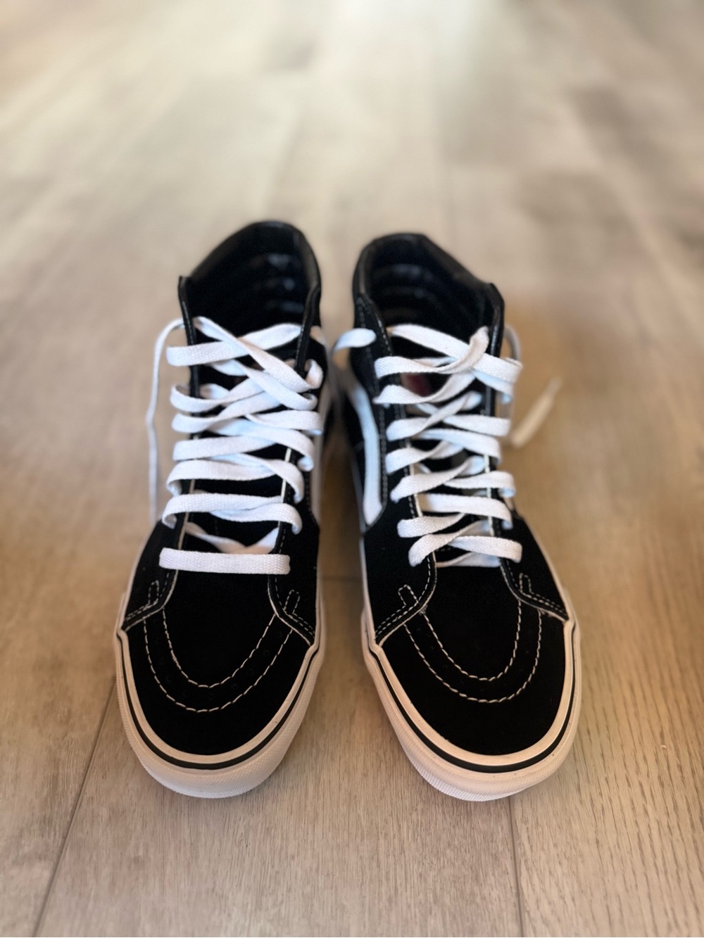 Vans Sk8-Hi Black White High Top Shoes Men’s 7 Women’s 8.5 w/ Box